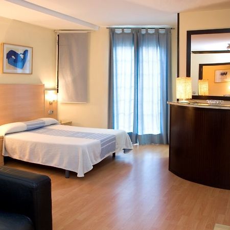 Apartamentos Alos Barselona Dış mekan fotoğraf