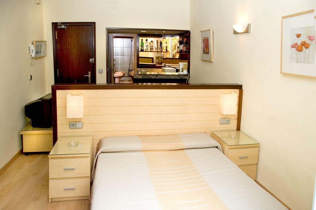 Apartamentos Alos Barselona Dış mekan fotoğraf