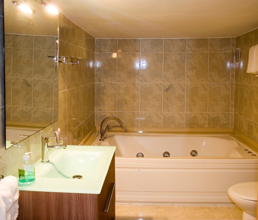 Apartamentos Alos Barselona Dış mekan fotoğraf