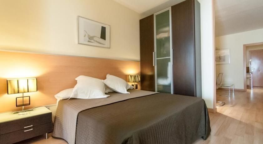 Apartamentos Alos Barselona Dış mekan fotoğraf