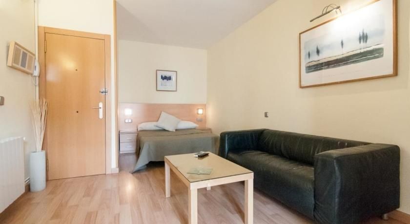 Apartamentos Alos Barselona Dış mekan fotoğraf