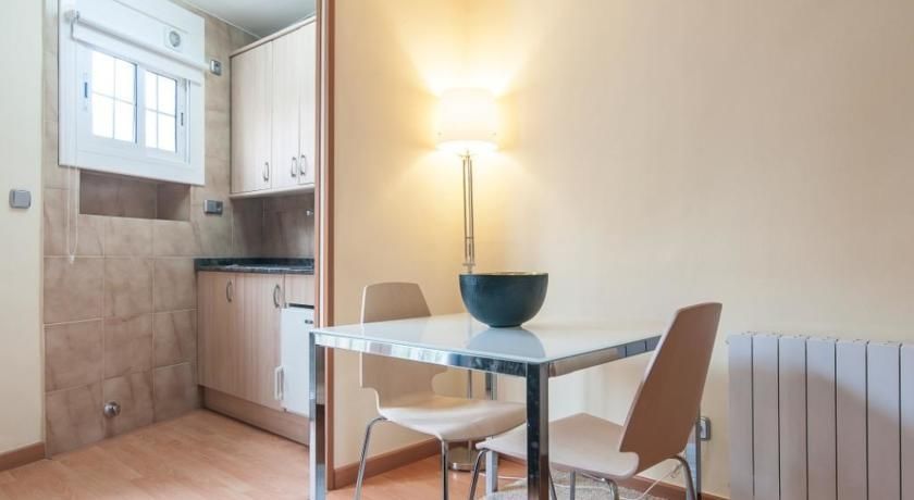 Apartamentos Alos Barselona Dış mekan fotoğraf